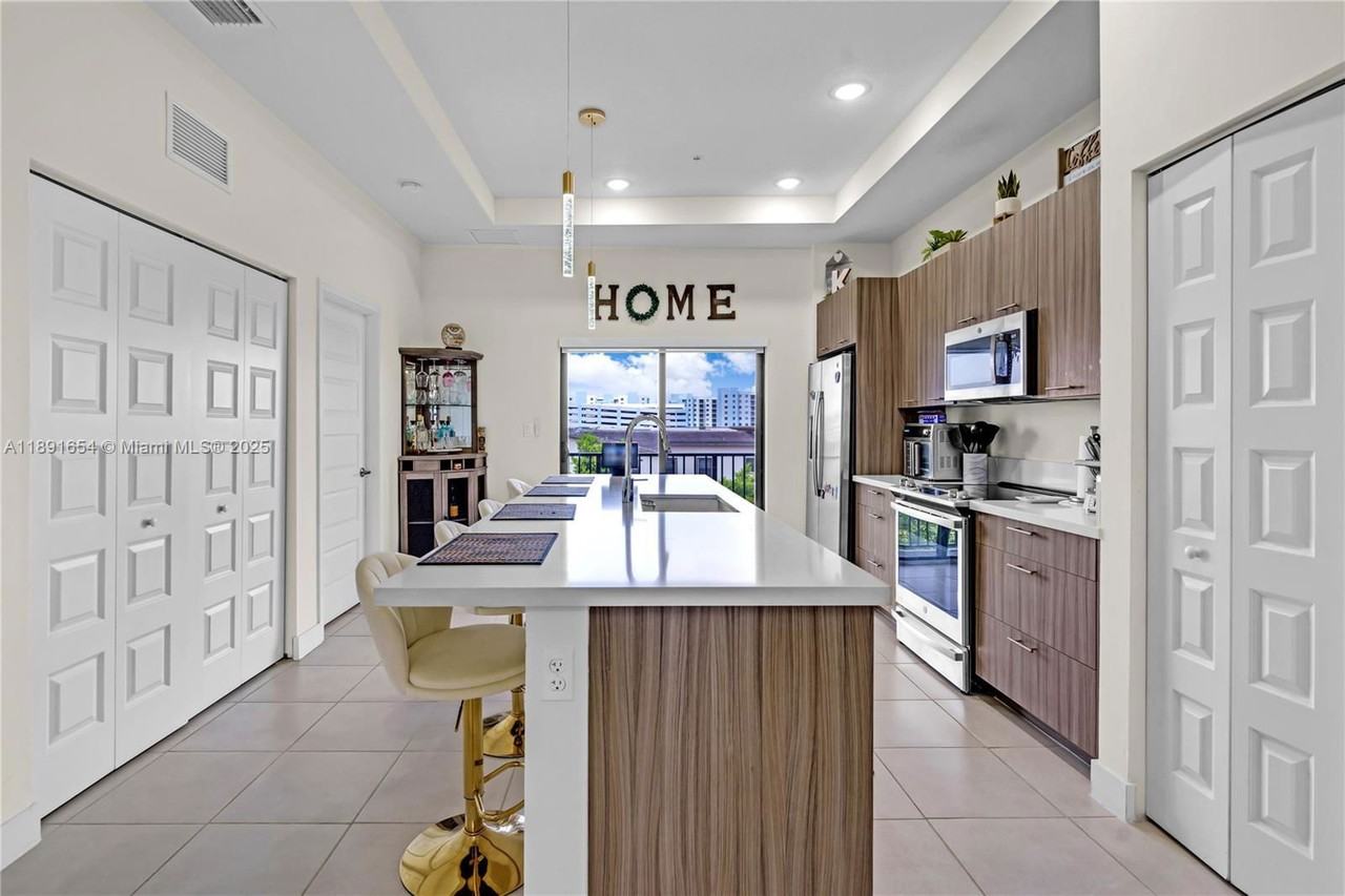 8045 Nw 104th Ave #37 - Photo 7 of 8