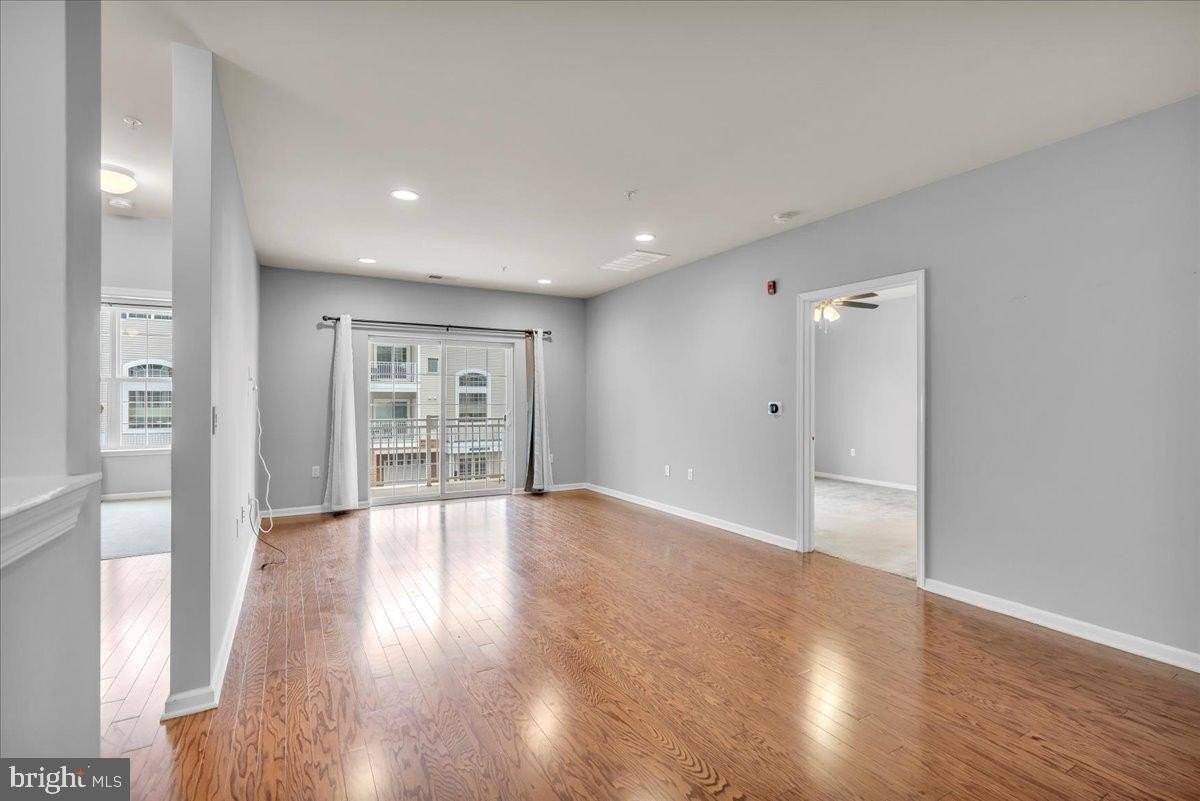 4023 4023 PARK (DERBY COURT) Place unit: 4023 #4023 - Photo 7 of 28