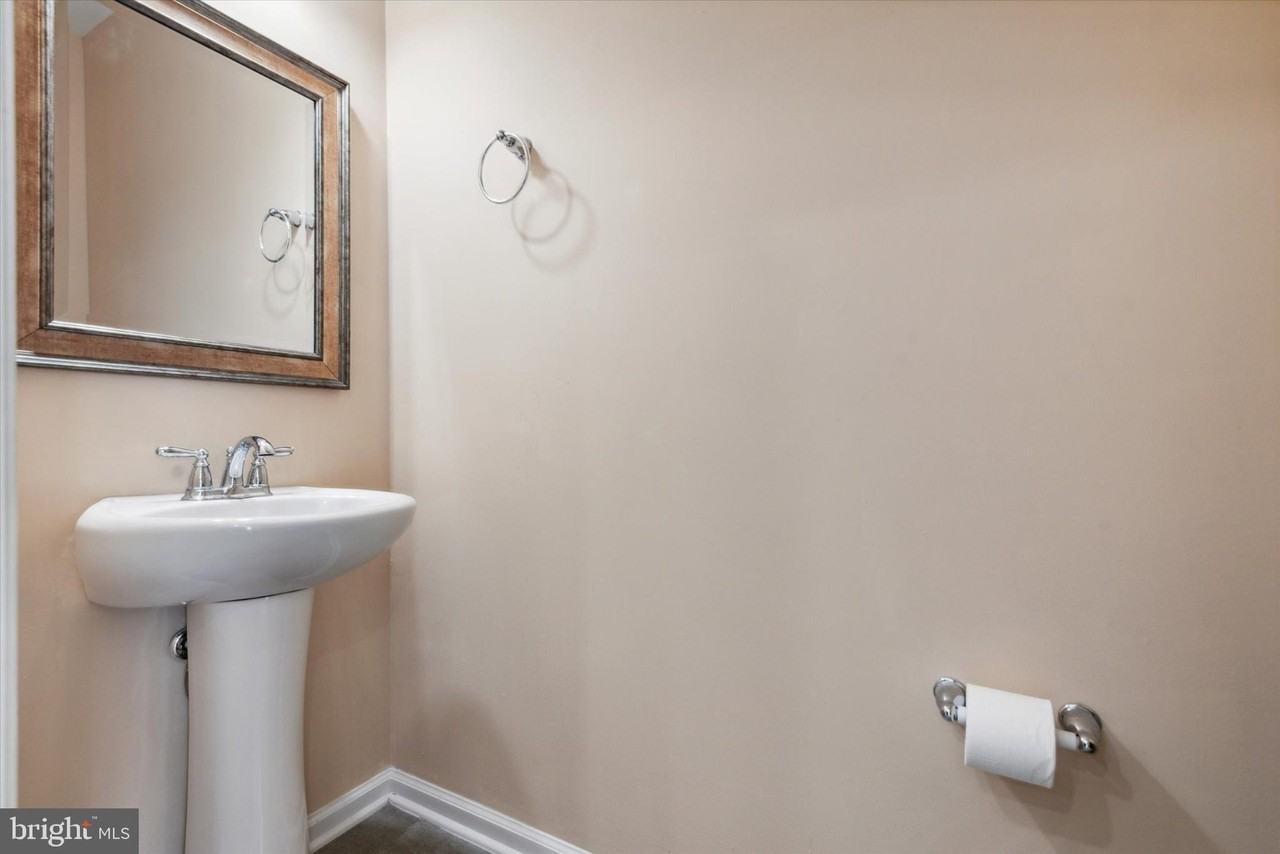 145 Mercer Court - Photo 6 of 23