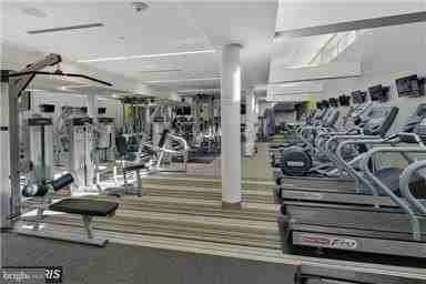 8370 Greensboro Drive #806 - Photo 7 of 31