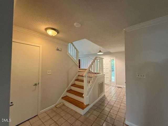 314 King George Loop - Photo 4 of 23