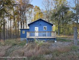 featured image of 2465 Glasco Tpke Unit 2 #2