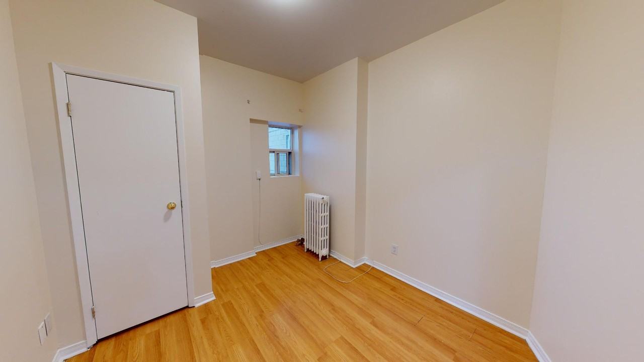 Danforth & Victoria Park Apartments - Photo 3 of 11