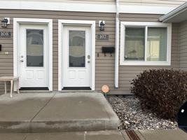 featured image of 1210 Empress St