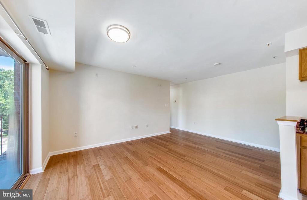 4116 Ames St Ne - Photo 2 of 27