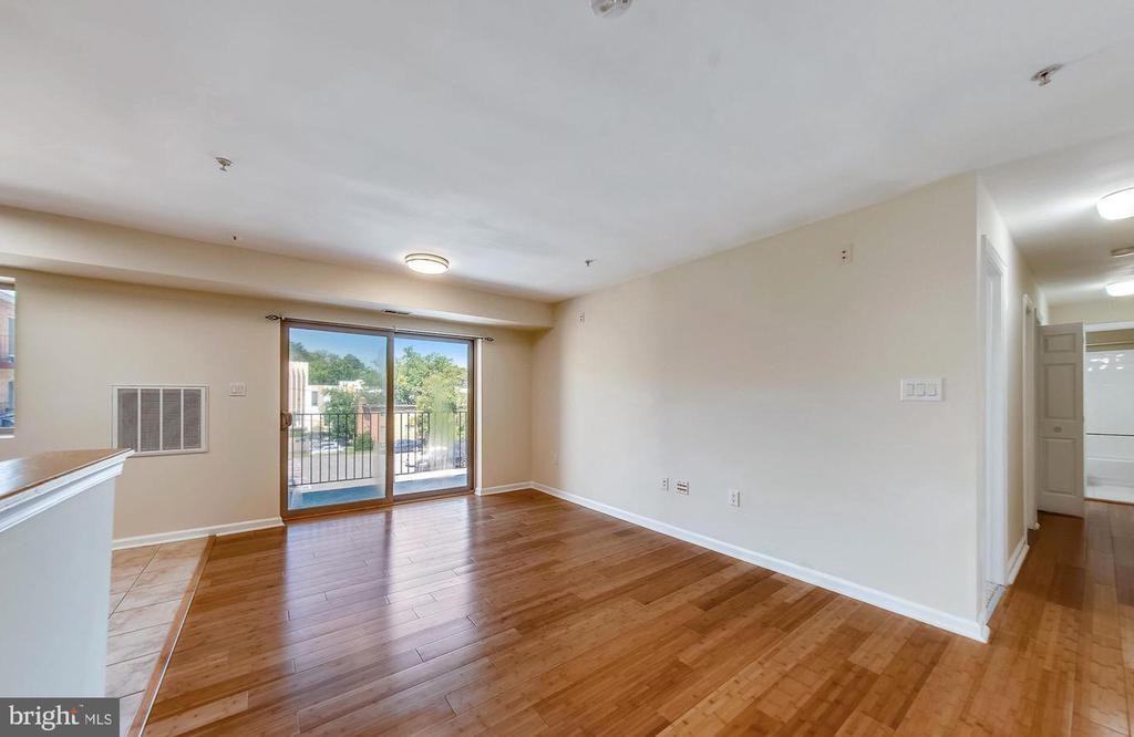 4116 Ames St Ne - Photo 4 of 27