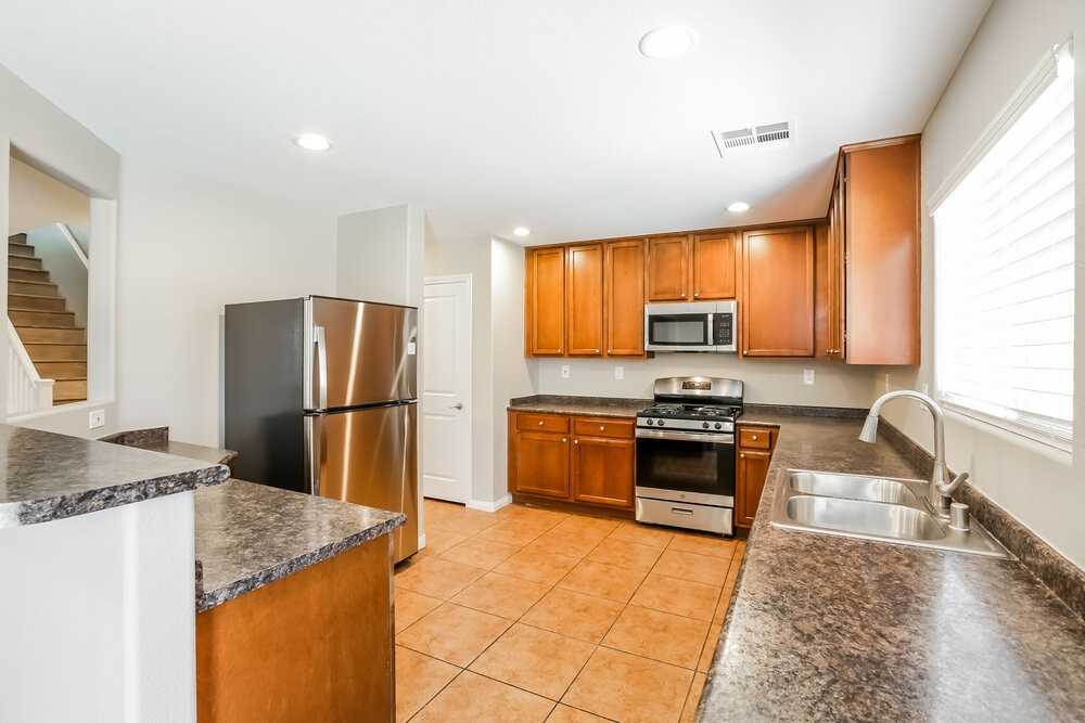 9344 Wild Lariat Ave - Photo 7 of 17