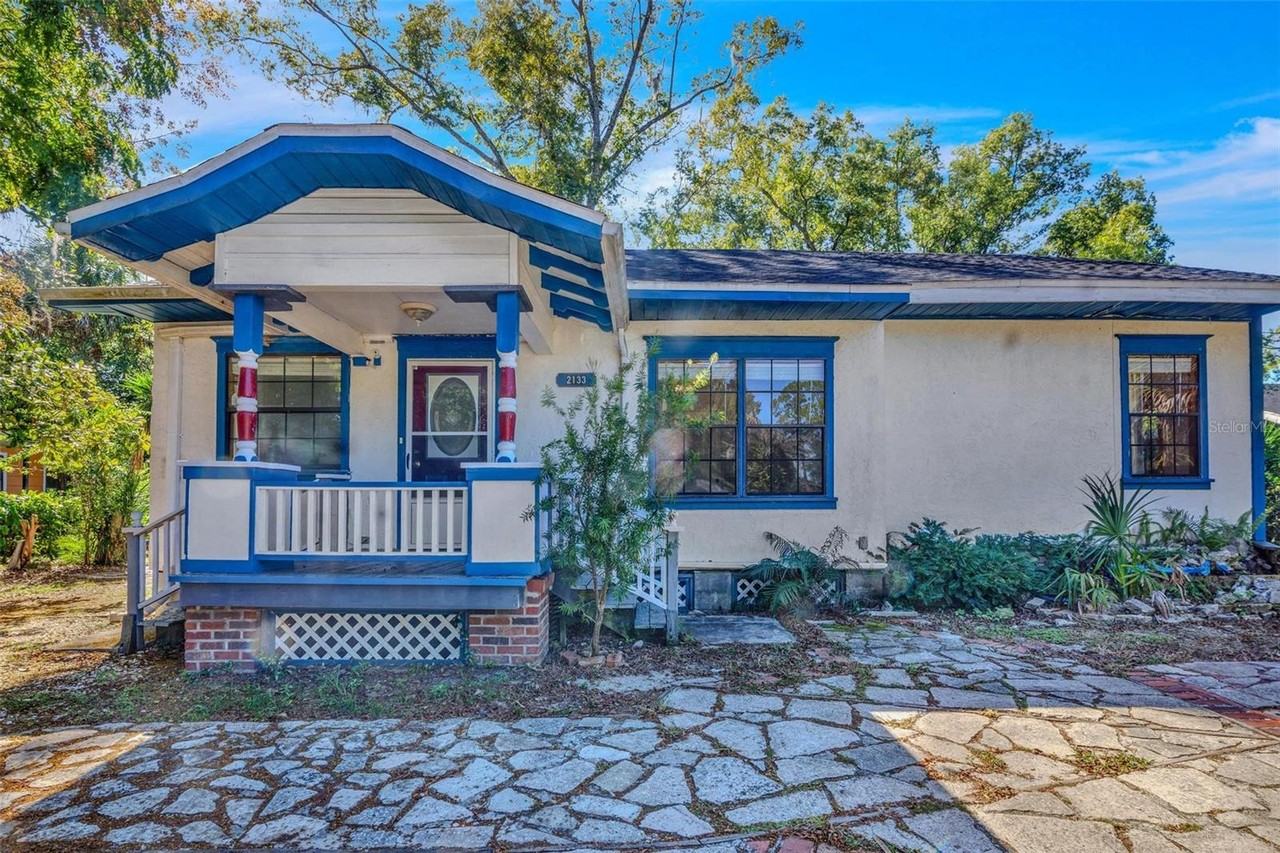 2133 Ne 8th Ave - Photo 3 of 38