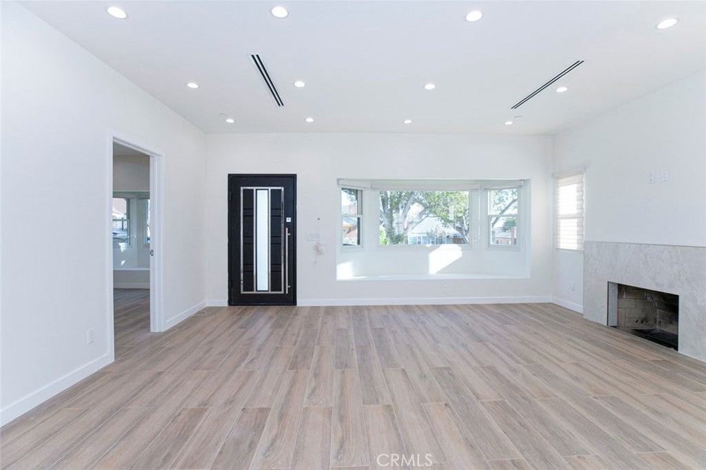 1345 Winchester Ave - Photo 6 of 50