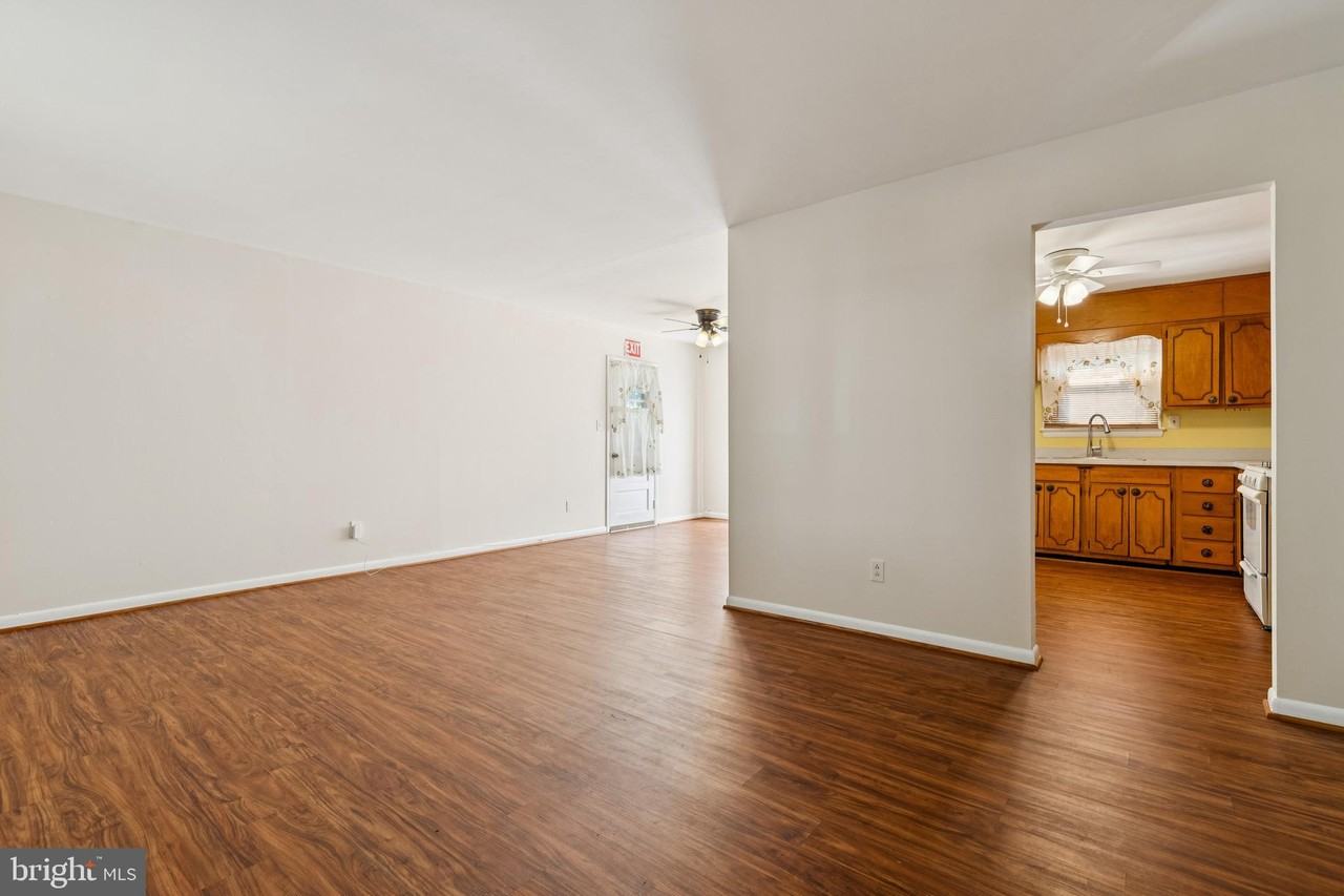 3201 Marquis Drive - Photo 3 of 22