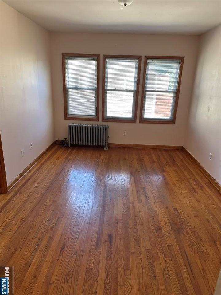 142 Rutherford Place ##2l - Photo 5 of 16