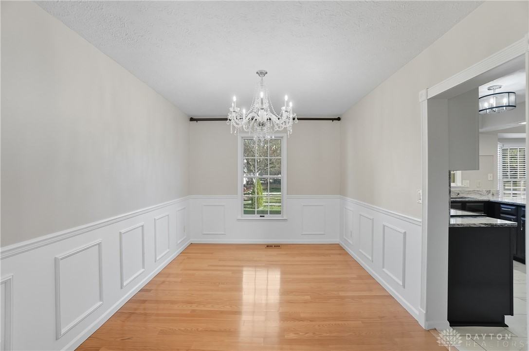 6389 Willow Ln - Photo 7 of 38