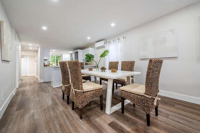 919 Ne 37th St - Photo 5 of 24