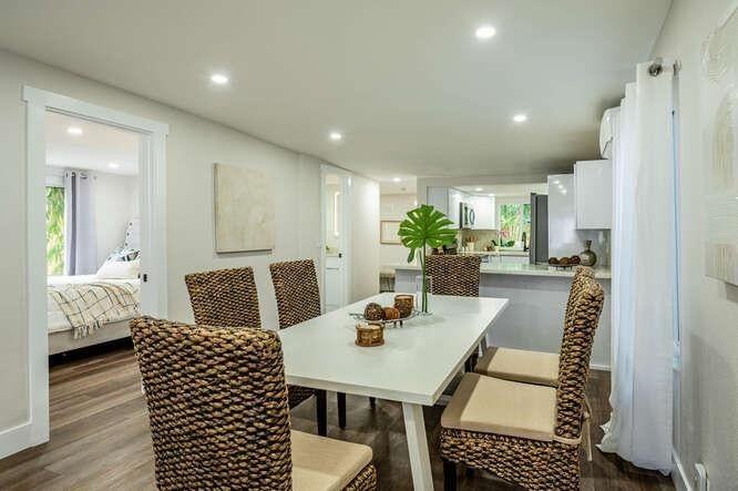 919 Ne 37th St - Photo 7 of 24