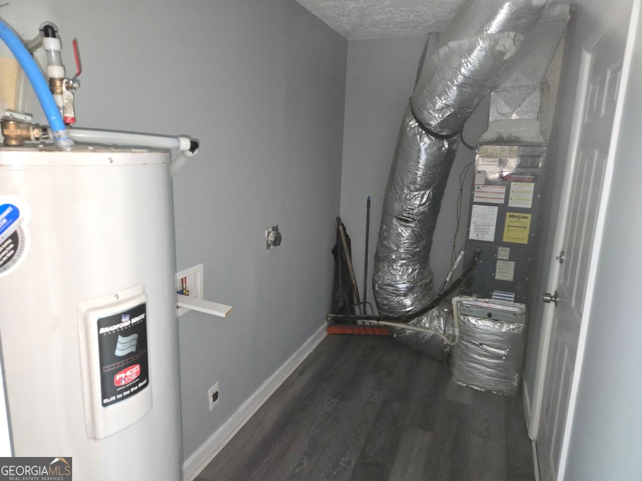 6642 Wolf River Dr - Photo 7 of 8