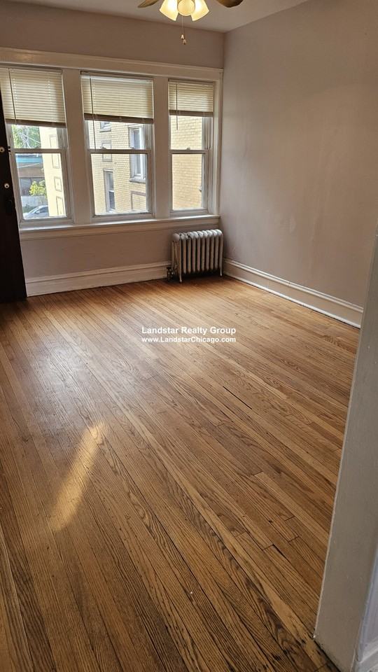 4409 N Kenneth Ave #2B - Photo 5 of 8