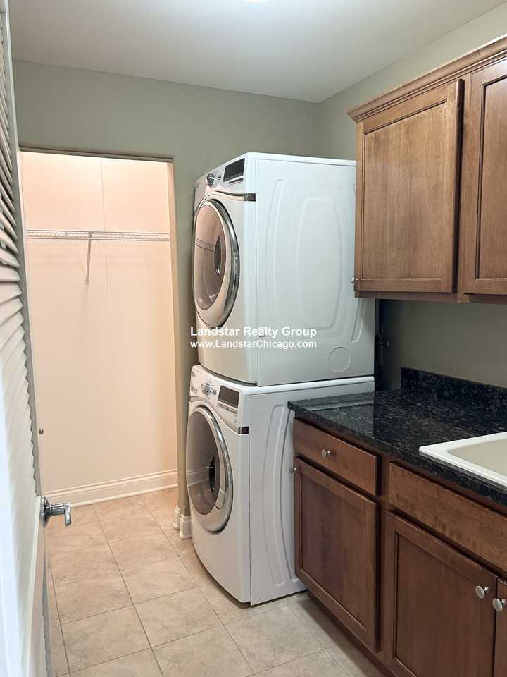 2 Itasca Pl #419 - Photo 6 of 29