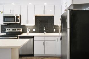 10 Essex St #608 - Photo 1 of 1