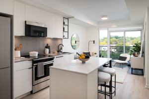 featured image of 740 Dupont St