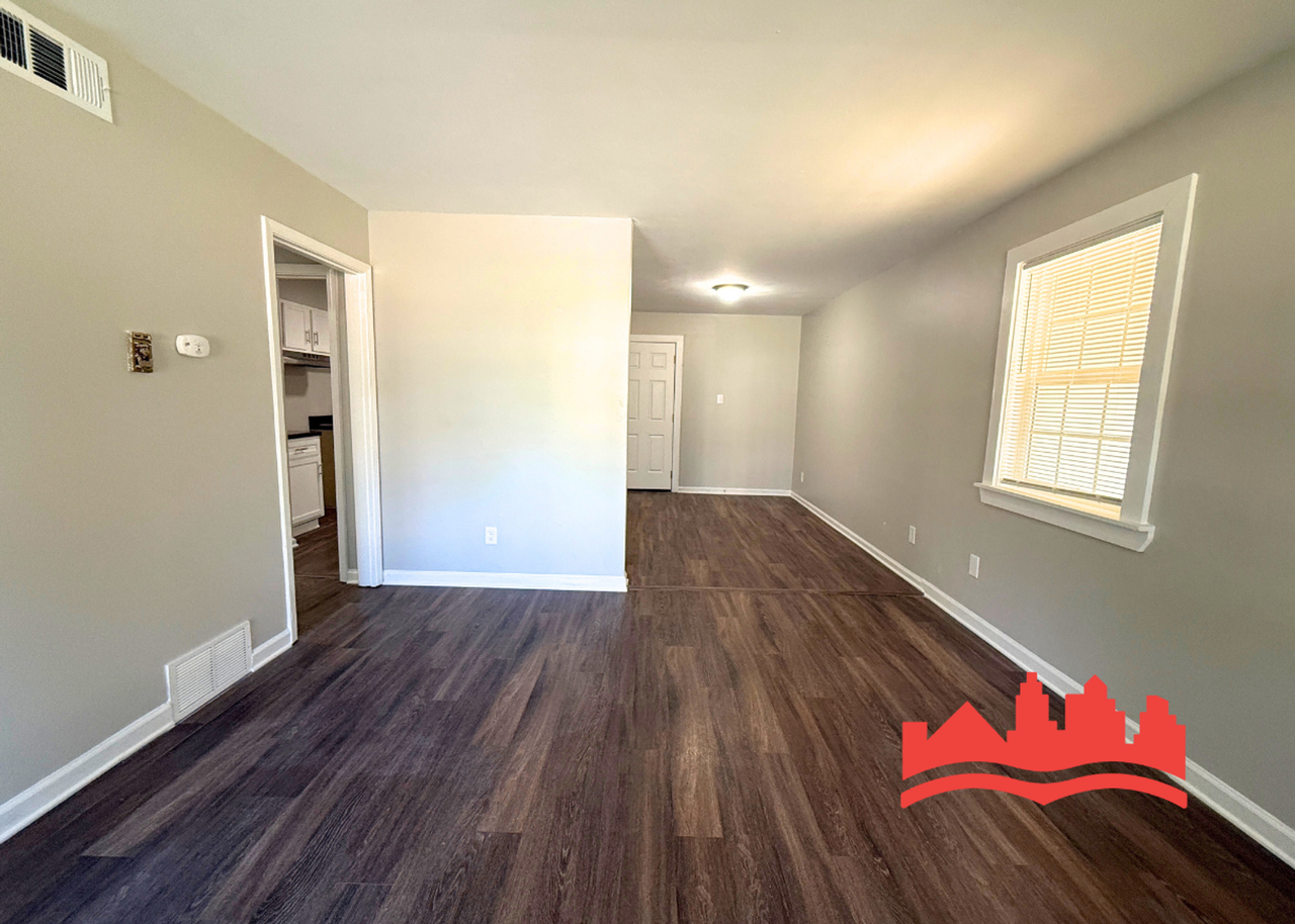 3622 University St - Photo 5 of 16