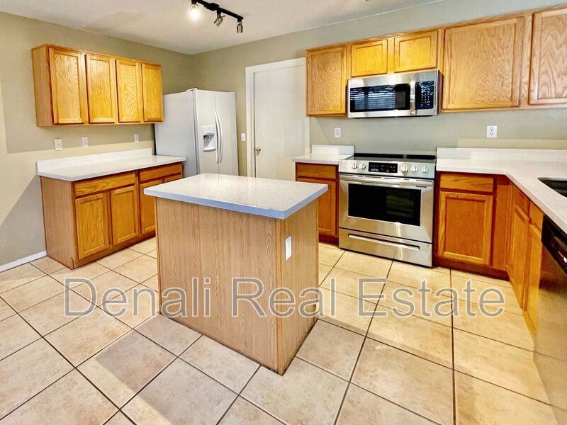 1704 E Renegade Trl - Photo 3 of 28