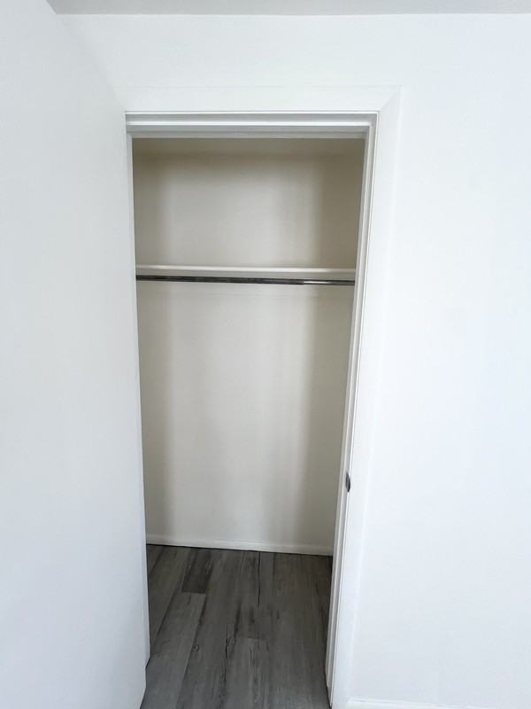 325 Westsouth - Photo 5 of 26