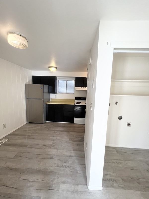 325 Westsouth - Photo 7 of 26