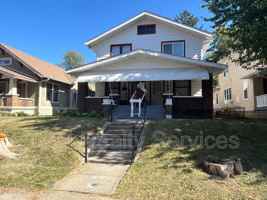 featured image of 517 N Riley Ave