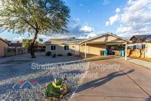 2232 W Grove St - Photo 1 of 1