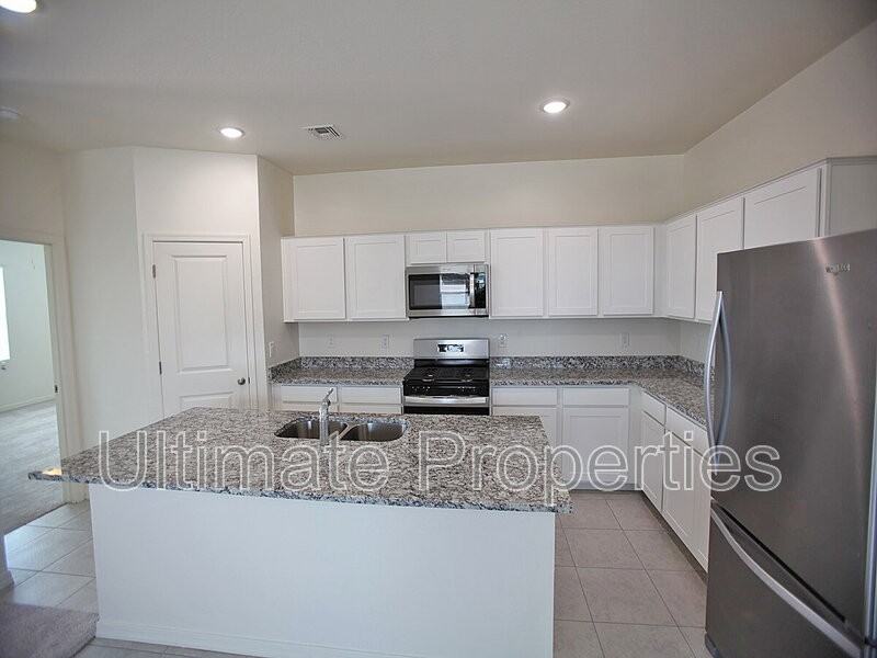 5923 N 200th Ave - Photo 3 of 12