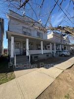 featured image of 27 Edison St