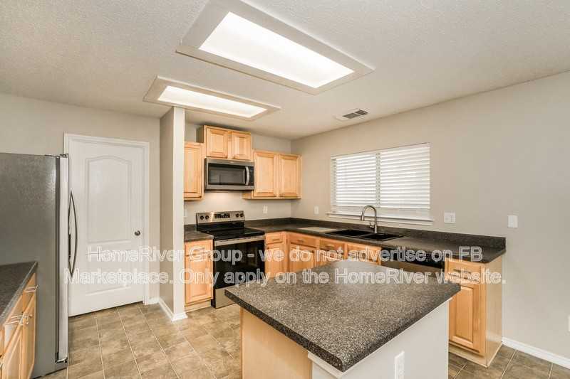 11430 Winters Edge - Photo 7 of 23