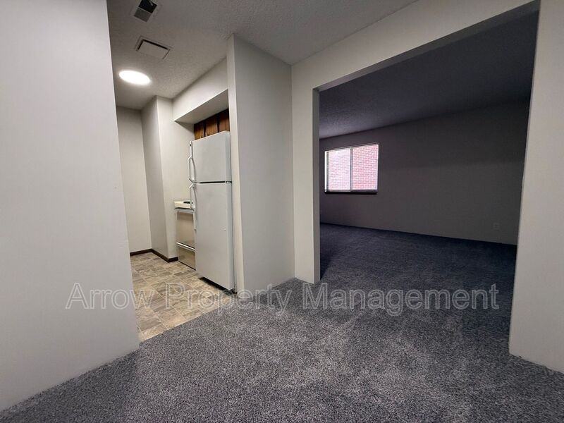 1421 D St - Photo 5 of 10