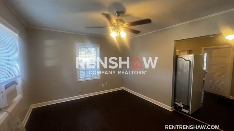 3912 Wales Ave - Photo 2 of 9