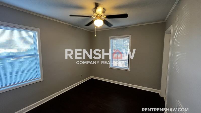 3912 Wales Ave - Photo 4 of 9