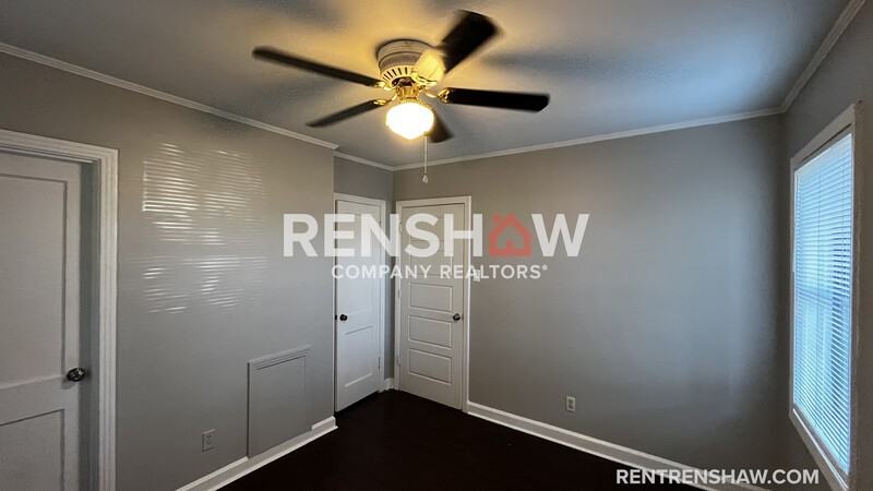 3912 Wales Ave - Photo 5 of 9