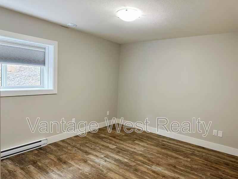 218 Lost Creek Pl - Photo 3 of 10