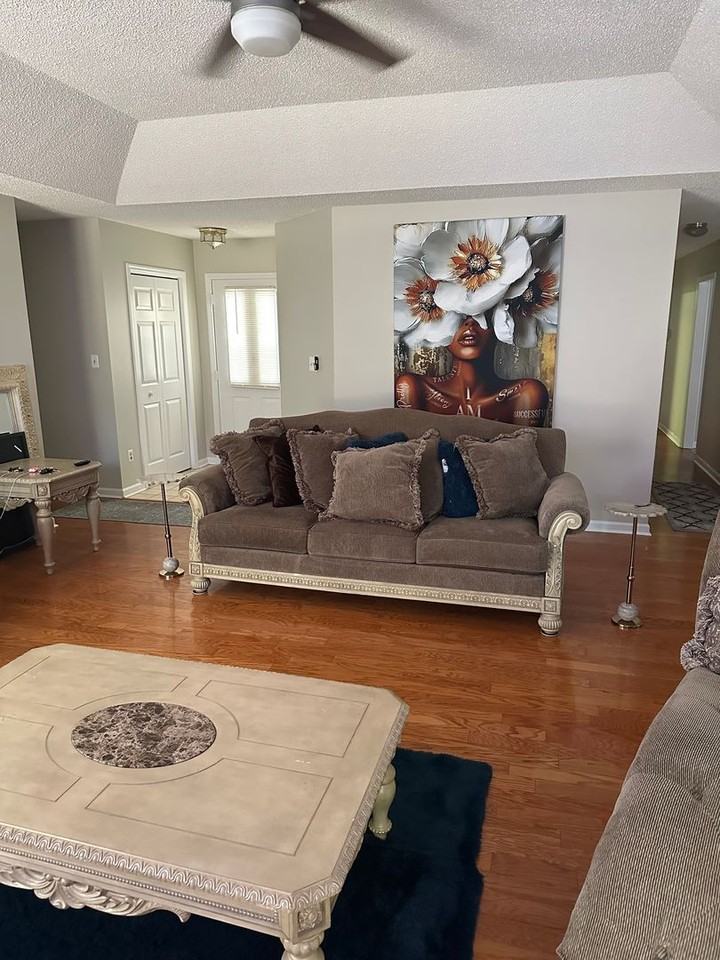 4102 Tam O Shanter - Photo 5 of 19