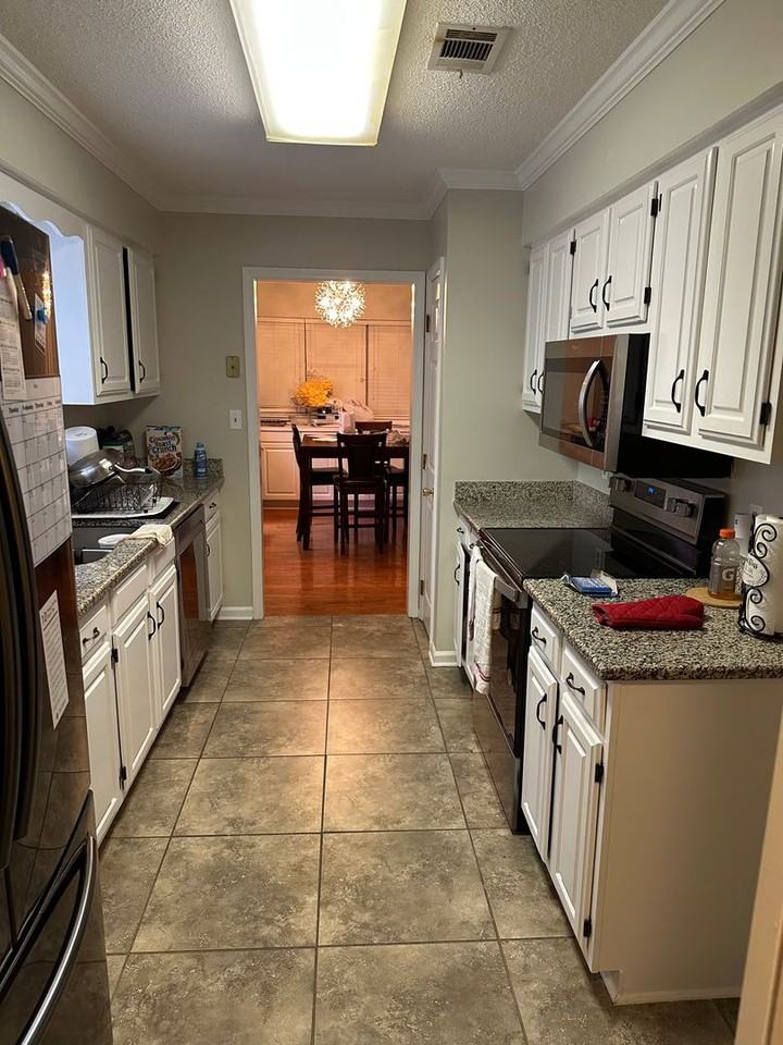 4102 Tam O Shanter - Photo 7 of 19