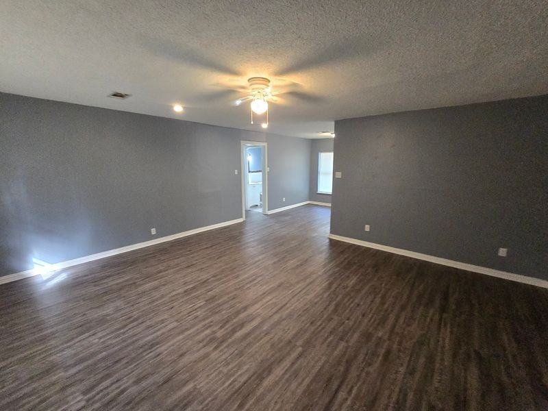 408 Hill St - Photo 2 of 16