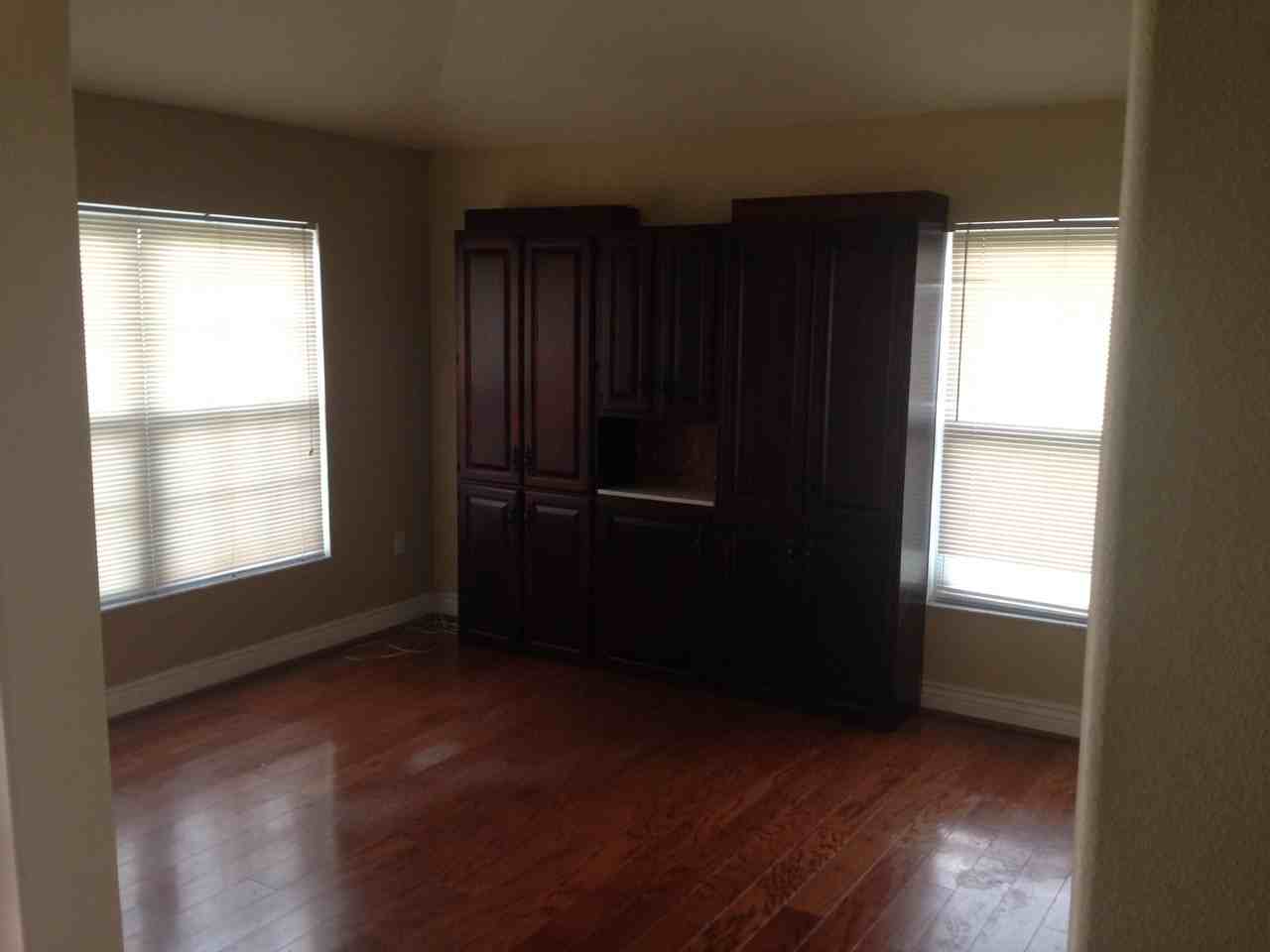 1680 Evergreen Court - Photo 5 of 17