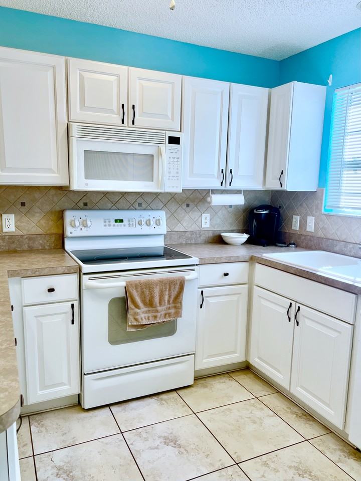 3545 Idlewood Loop - Photo 4 of 30