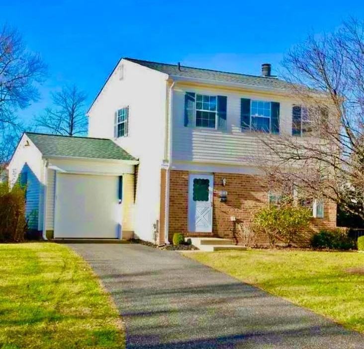 1616 Windsor Ct #NA - Photo 5 of 10