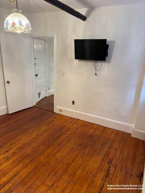 Newbury St #B - Photo 3 of 10