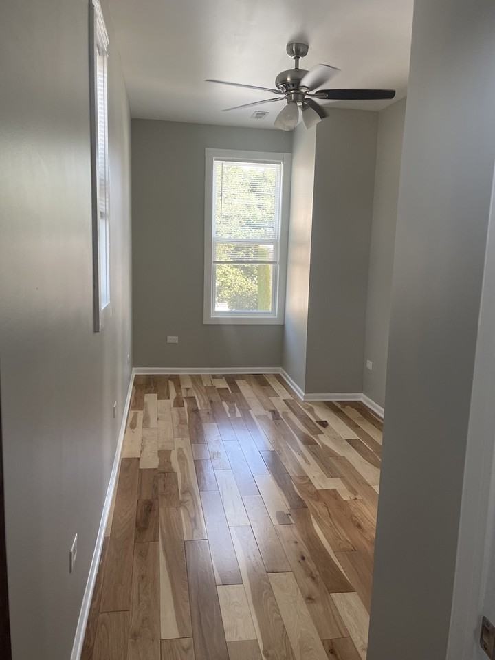 2339 South Sacramento Avenue #3R - Photo 5 of 8