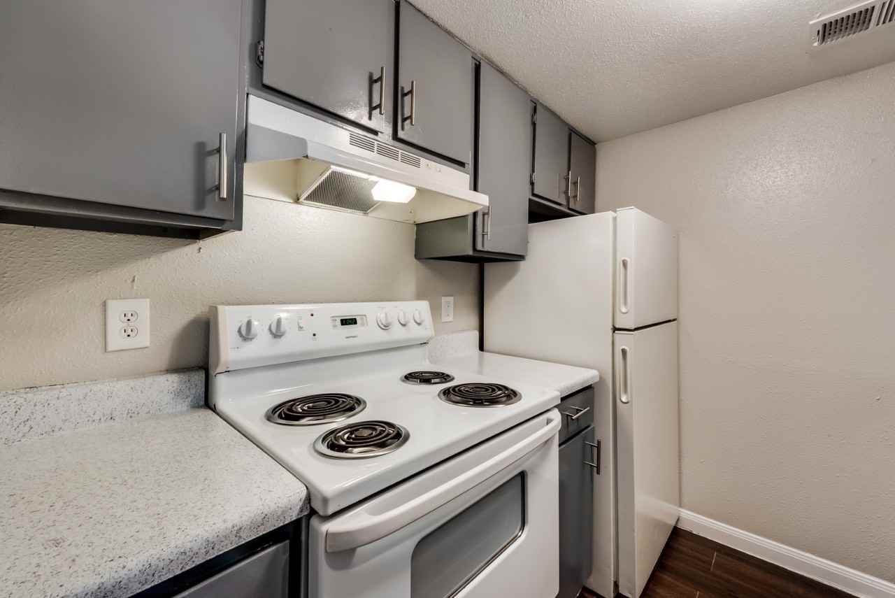 Savan Villas Apartments - Photo 7 of 20
