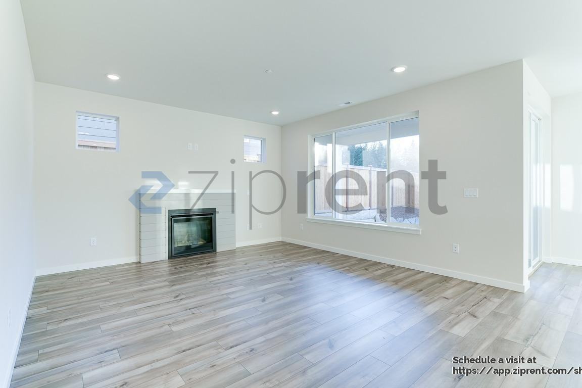 3915 Mccormick Village Dr - Photo 5 of 29