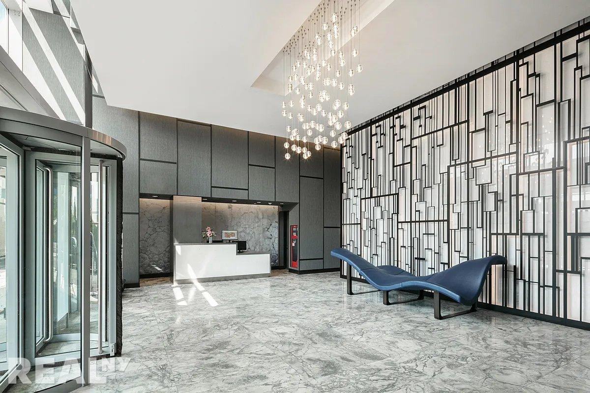 W 36th St #34H - Photo 3 of 7