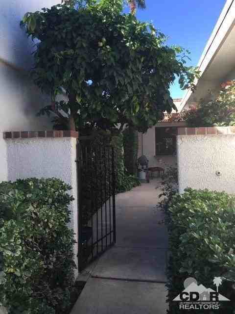 63 Torremolinos Drive - Photo 3 of 32