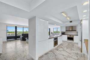 featured image of 2 Grove Isle Dr #B1210